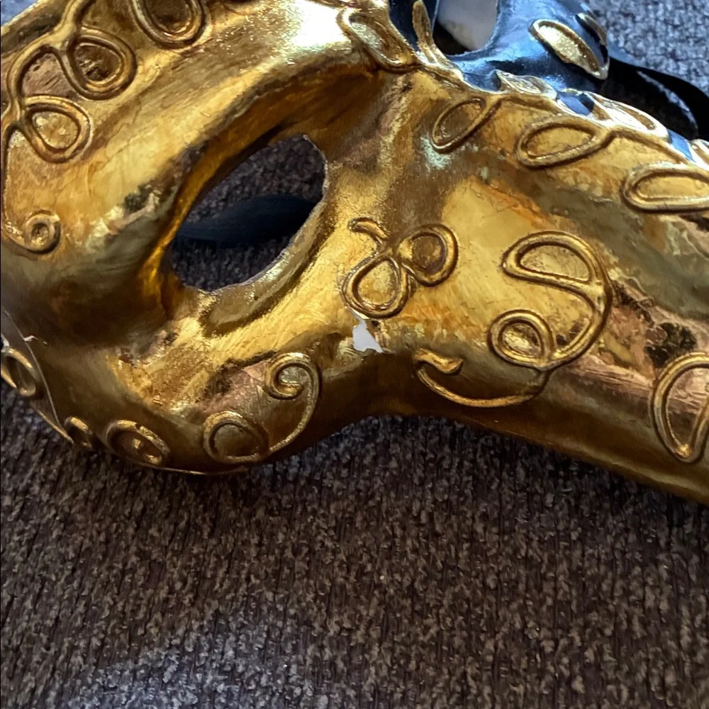 Unique Elegant Black and Gold Venetian Plague Doctor Mask - 12 inches Unisex
